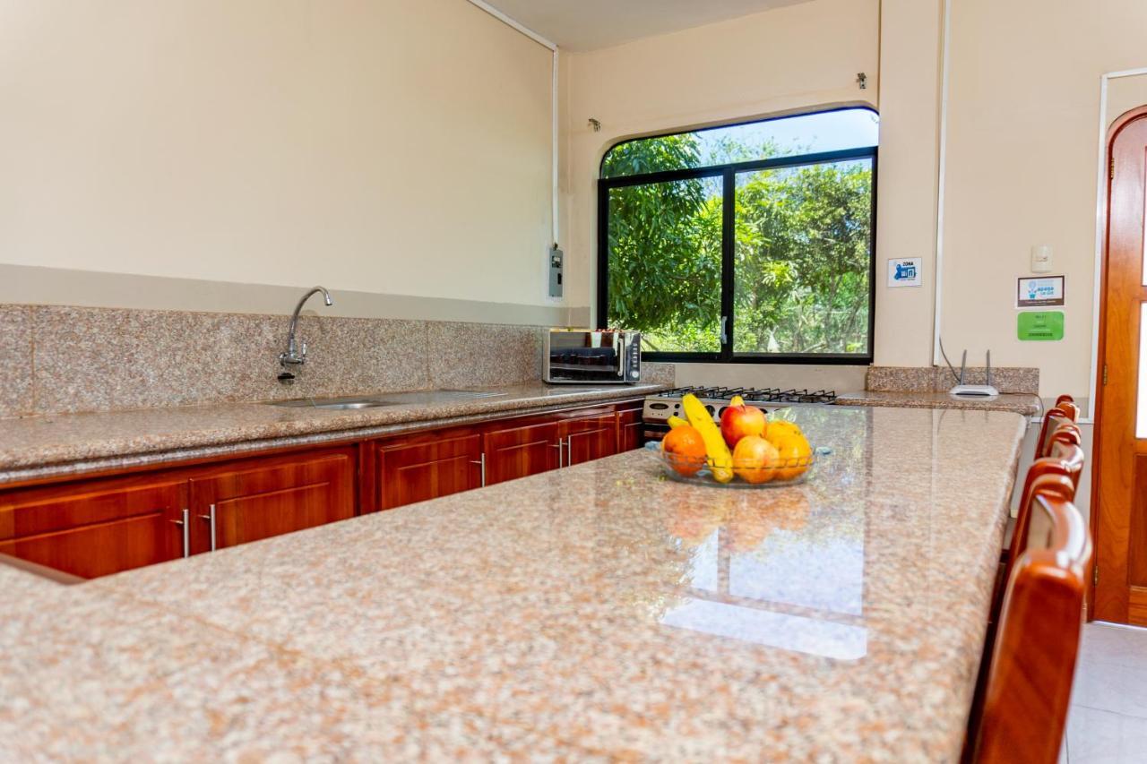 Cucuve Eco Hostal Puerto Baquerizo Moreno Ngoại thất bức ảnh