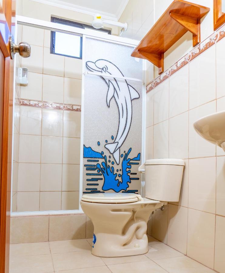 Cucuve Eco Hostal Puerto Baquerizo Moreno Ngoại thất bức ảnh