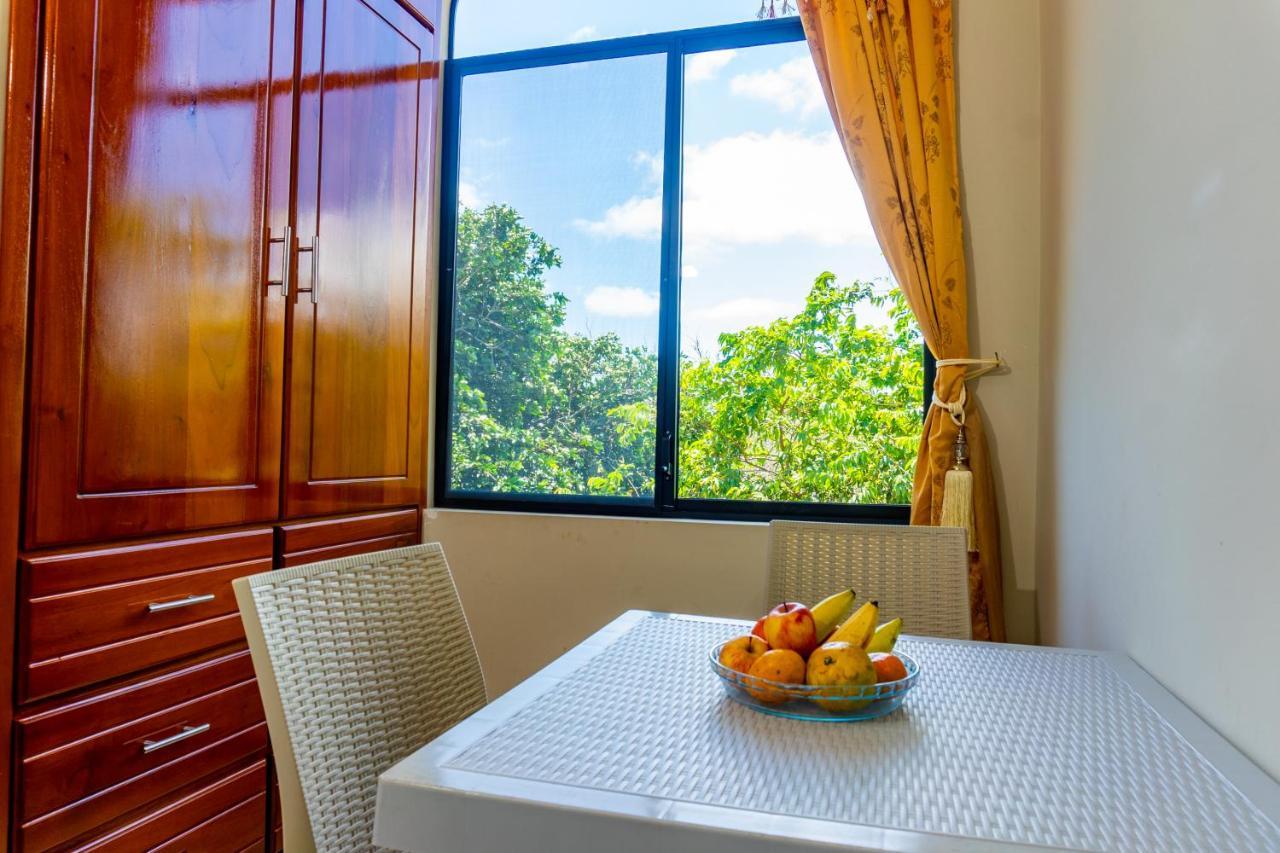 Cucuve Eco Hostal Puerto Baquerizo Moreno Ngoại thất bức ảnh