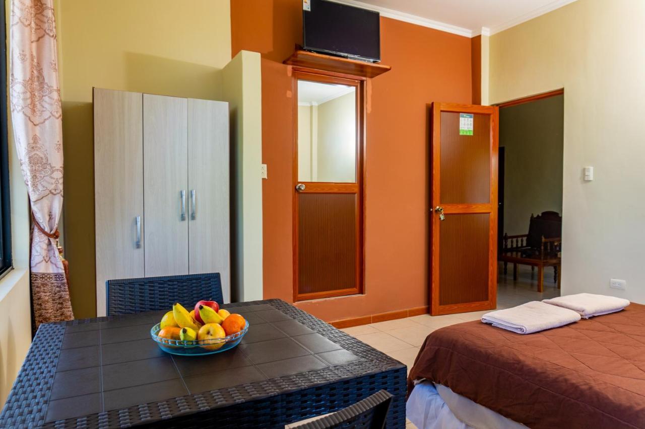 Cucuve Eco Hostal Puerto Baquerizo Moreno Ngoại thất bức ảnh
